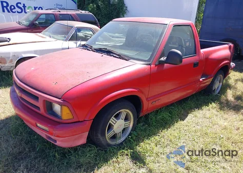 1997 Chevrolet S-10 Fleetside z USA, uszkodzony, nr VIN 1GCCS14W3V8206031